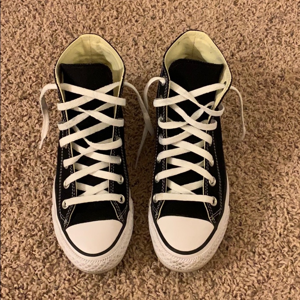 Black high top converse